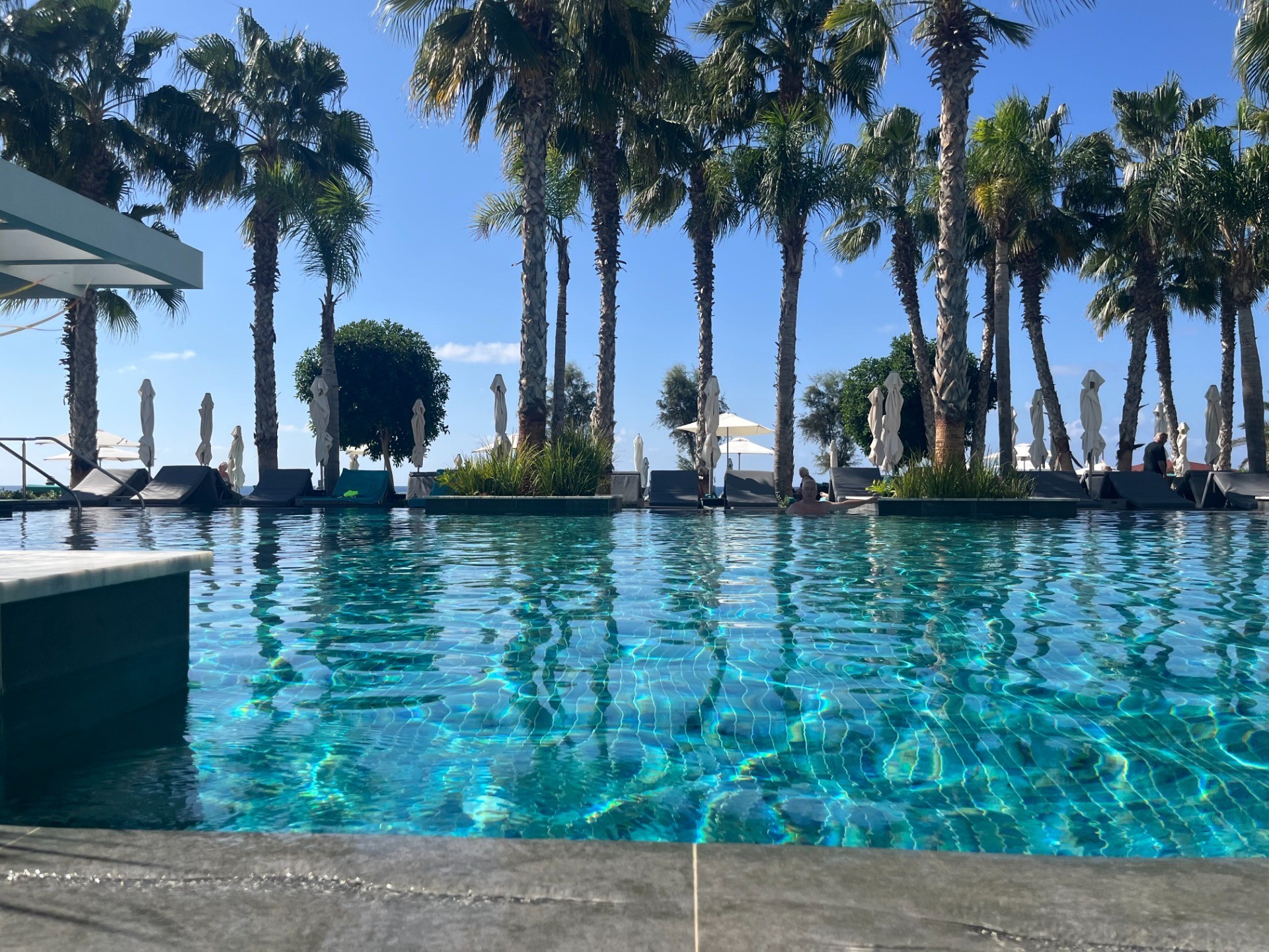 Claire Finds a Perfect Paradise with No Sunbed Wars!